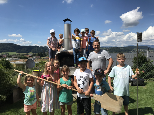 Pizza backen im Jurablick - Steinofen