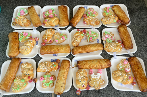 Leckereien aus der Hausbäckerei & Konditorei