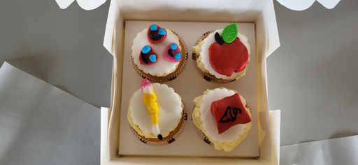 Cupcakes zum Thema Einschulung verzieren
