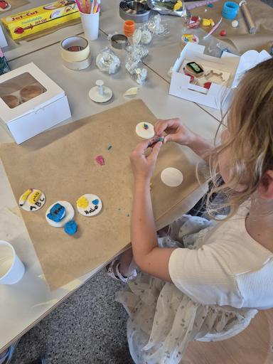 Cupcakes zum Thema Einschulung verzieren