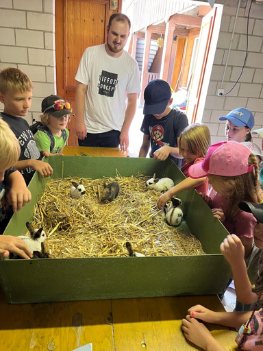 Besuch beim Kaninchenzüchter