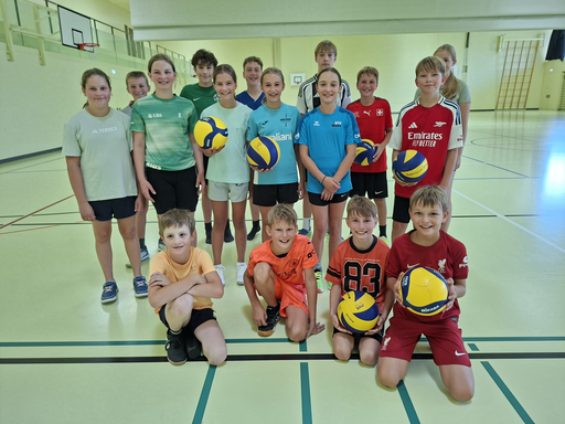 Ballspiele in der Halle