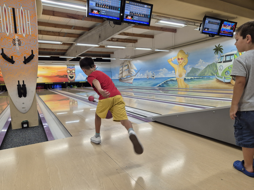 Spiel und Spass beim Bowlen